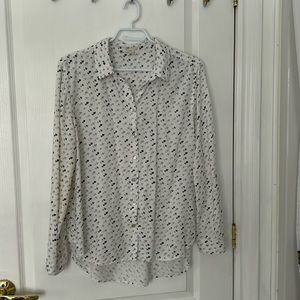 Jane & Delancey black and grey heart print blouse in size XL